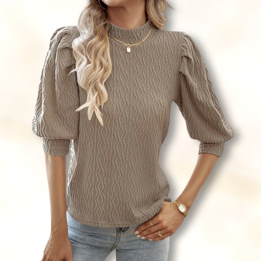Privé Solid Bishop Sleeve Top - Size M